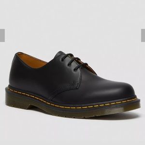 Dr Martens NWOB 1461 Oxford Shoes in Smooth Black Women’s Size 8